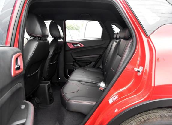 中华V3 2015款 1.5T 自动精英型 车厢座椅   后排空间