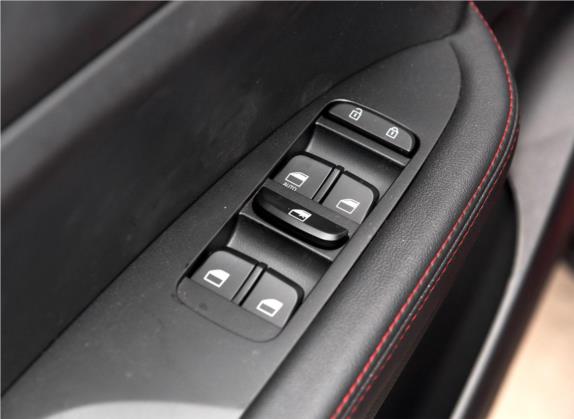 中华V3 2015款 1.5T 自动精英型 车厢座椅   门窗控制