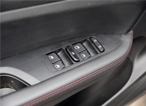 中华V3 2015款 1.5L 手动智能型 车厢座椅   门窗控制