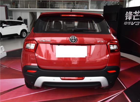 中华V3 2016款 1.5T 自动精英型 外观   正后