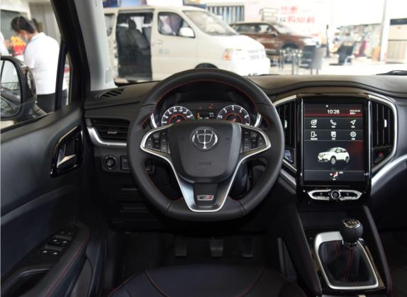 中华V3 2020款 运动款 1.6L 手动智能星空版 中控类   驾驶位