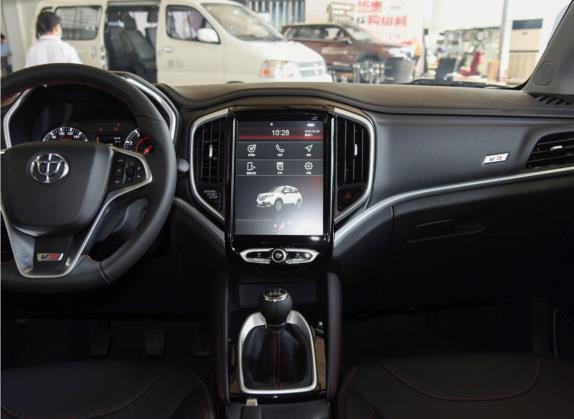 中华V3 2020款 运动款 1.6L 手动智能星空版 中控类   中控台