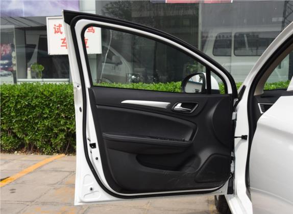 中华H3 2017款 1.5L 手动精英型 车厢座椅   前门板