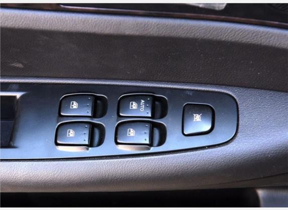 中华骏捷 2008款 1.6L 手动舒适型 车厢座椅   门窗控制