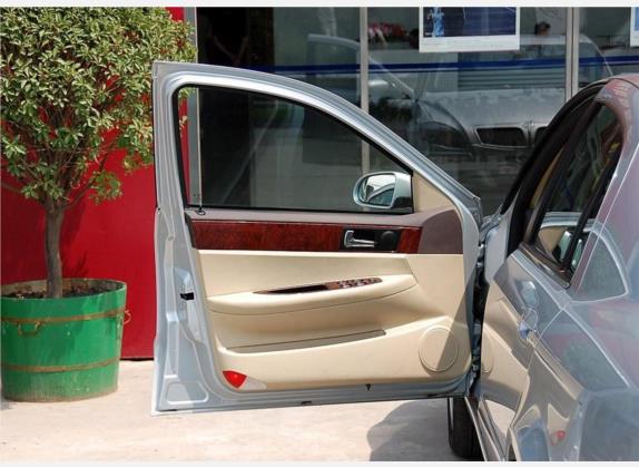 中华骏捷 2008款 1.8L 手动豪华型 车厢座椅   前门板