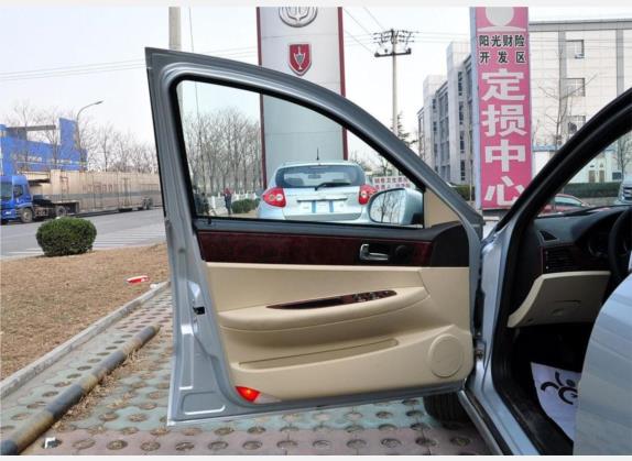 中华骏捷 2010款 1.8L 手动舒适型 车厢座椅   前门板