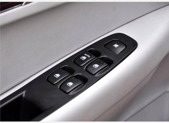 中华骏捷 2011款 1.8T 手动豪华型 车厢座椅   门窗控制