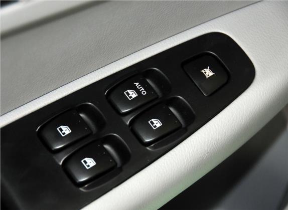 中华骏捷 2011款 1.8L 自动豪华型 车厢座椅   门窗控制
