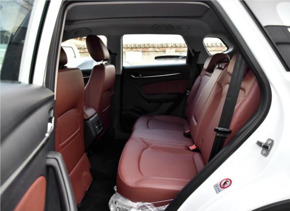 中华V6 2018款 1.5T 自动尊贵型 车厢座椅   后排空间