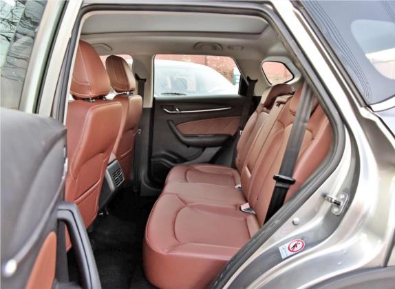 中华V6 2018款 1.5T 手动尊贵型 车厢座椅   后排空间