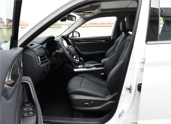 中华V7 2019款 300T 自动豪华型 5座 车厢座椅   前排空间