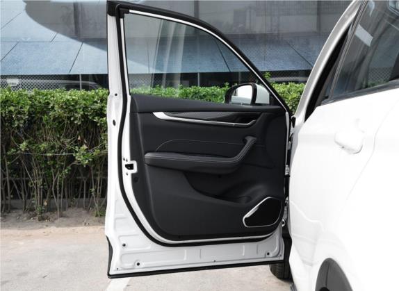 中华V7 2019款 300T 自动豪华型 5座 车厢座椅   前门板