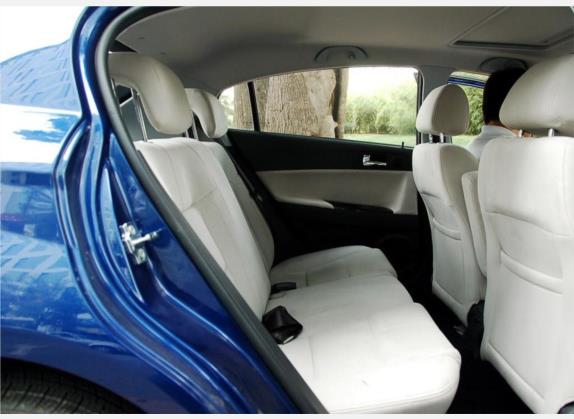 中华骏捷FRV 2008款 1.6L 手动豪华型 车厢座椅   后排空间