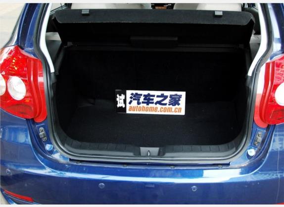 中华骏捷FRV 2008款 1.6L 手动豪华型 车厢座椅   后备厢