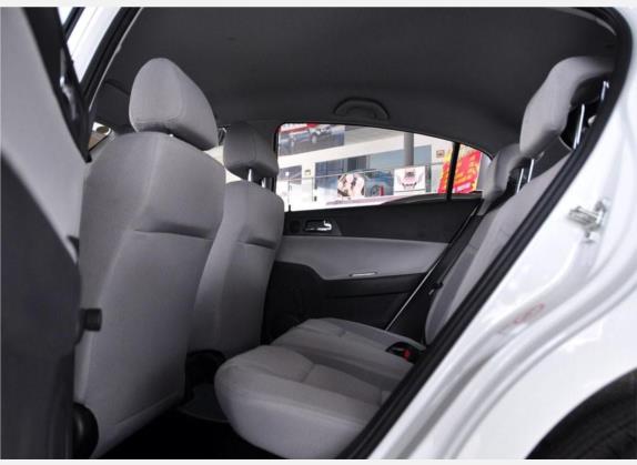 中华骏捷FRV 2010款 1.3L 手动舒适型 车厢座椅   后排空间
