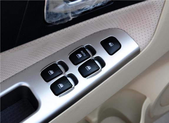 中华骏捷FSV 2011款 1.5L 手动精英型 车厢座椅   门窗控制