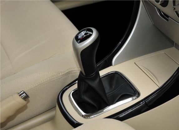 中华骏捷FSV 2011款 新锐版 1.5L 手动标准型 中控类   挡把