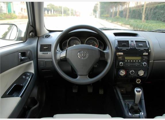 中华骏捷Cross 2010款 1.5L 手动舒适型 中控类   驾驶位
