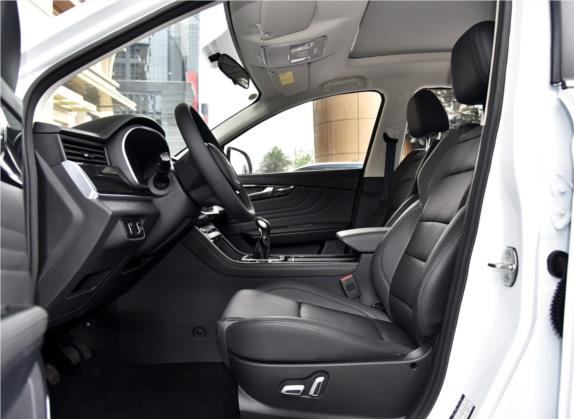 VGV U70 2020款 1.5T 自动智享豪华版 7座 车厢座椅   前排空间