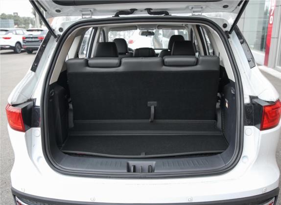 VGV U70 2020款 1.5T 手动精英天窗版 7座 车厢座椅   后备厢