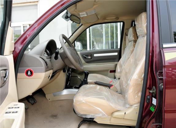 无限V5 2009款 2.4L 两驱豪华版 车厢座椅   前排空间
