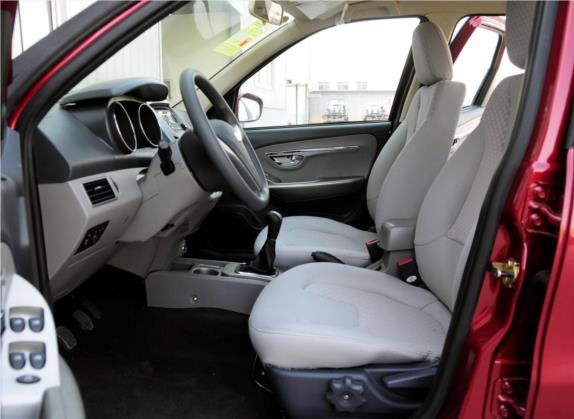 众泰Z200HB 2011款 1.3L 手动豪华型 车厢座椅   前排空间