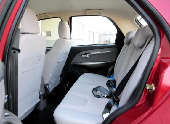 众泰Z200HB 2011款 1.3L 手动豪华型 车厢座椅   后排空间