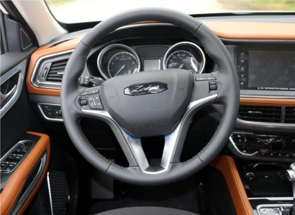 众泰T300 2018款 1.5L CVT豪华型 中控类   驾驶位