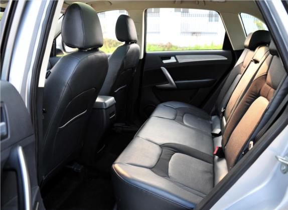 众泰T600 2014款 1.5T 手动豪华型 车厢座椅   后排空间
