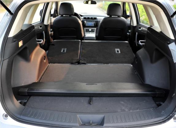 众泰T600 2014款 1.5T 手动豪华型 车厢座椅   后备厢