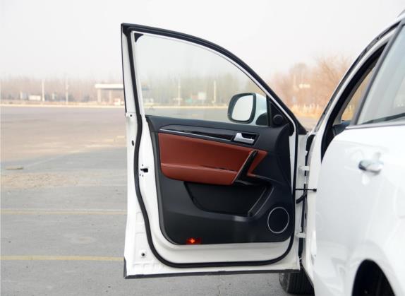 众泰T600 2014款 2.0T DCT尊贵型 车厢座椅   前门板