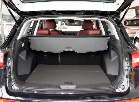 众泰T600 2014款 1.5T 手动旗舰型 车厢座椅   后备厢