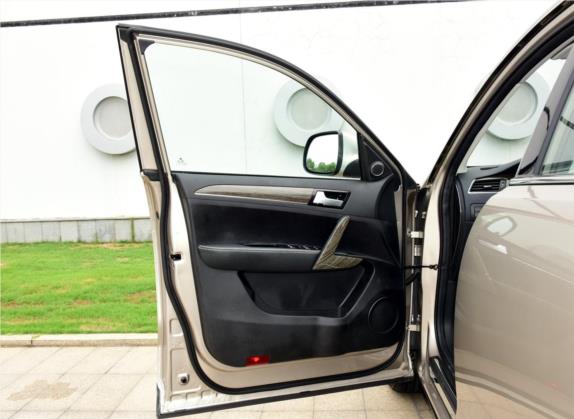 众泰T600 2015款 1.5T 手动尊贵型 车厢座椅   前门板