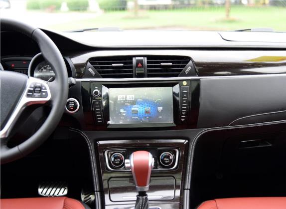 众泰T600 2015款 2.0T DCT尊贵型 中控类   中控台
