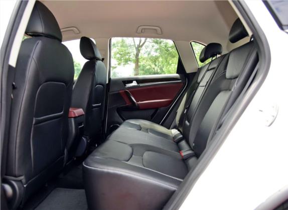 众泰T600 2015款 家用版 2.0T 手动豪华型 车厢座椅   后排空间