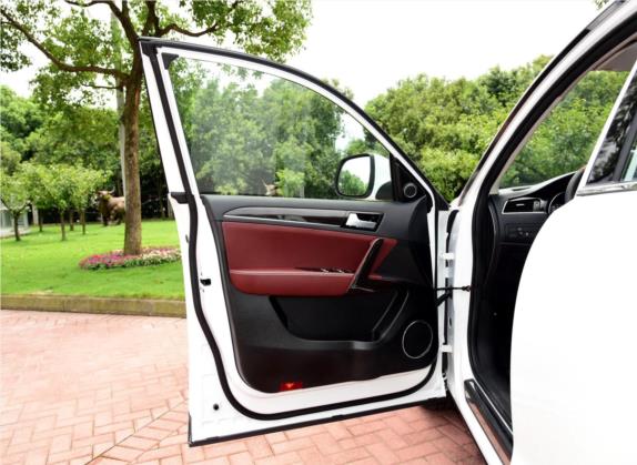 众泰T600 2015款 家用版 2.0T 手动豪华型 车厢座椅   前门板