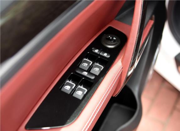众泰T600 2015款 家用版 2.0T 手动豪华型 车厢座椅   门窗控制