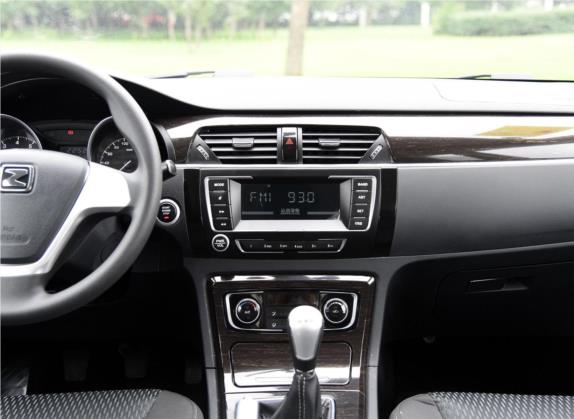 众泰T600 2015款 家用版 2.0T 手动精英型 中控类   中控台