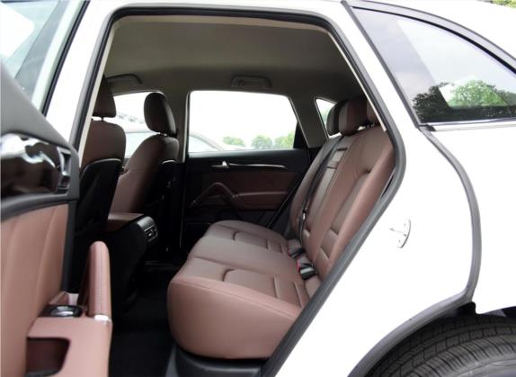众泰T600 2016款 运动版 1.5T 手动豪华型 车厢座椅   后排空间