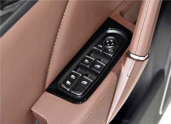 众泰T600 2016款 运动版 1.5T 手动尊享型 车厢座椅   门窗控制