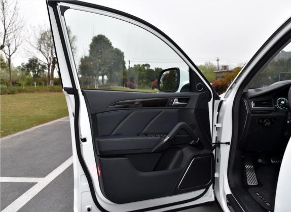 众泰T600 2016款 运动版 2.0T DCT尊贵型 车厢座椅   前门板