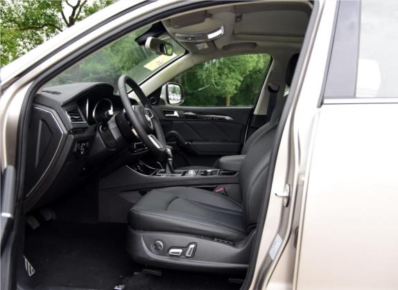 众泰T600 2016款 运动版 2.0T 手动尊享型 车厢座椅   前排空间