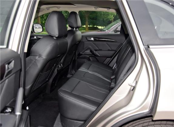 众泰T600 2016款 运动版 2.0T 手动尊享型 车厢座椅   后排空间