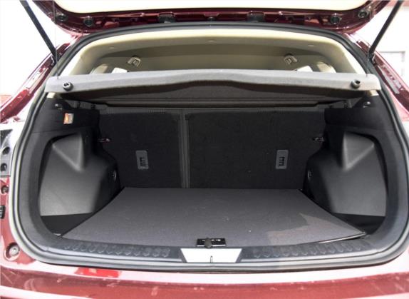 众泰T600 2016款 1.5T 手动精英型 车厢座椅   后备厢