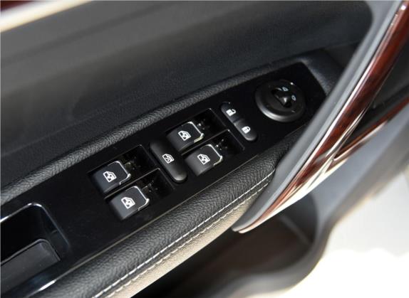 众泰T600 2017款 1.5T 手动精英贺岁版 车厢座椅   门窗控制