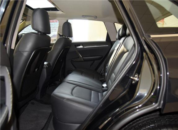 众泰T600 2017款 1.5T 手动豪华贺岁版 车厢座椅   后排空间