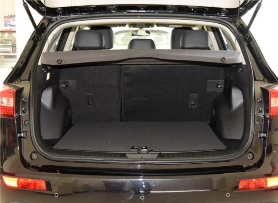 众泰T600 2017款 1.5T 手动豪华贺岁版 车厢座椅   后备厢