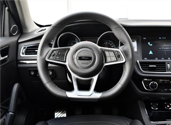 众泰T600 2018款 运动版 1.5T 手动豪华型 中控类   驾驶位