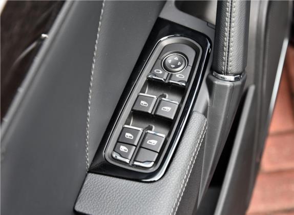 众泰T600 2018款 运动版 1.5T 手动豪华型 车厢座椅   门窗控制