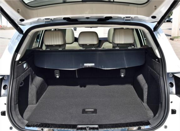 众泰T600 2018款 运动版 1.5T 自动尊贵型 车厢座椅   后备厢